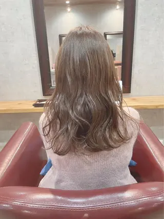 セミロング M.arc 【マーキ】のヘアスタイル