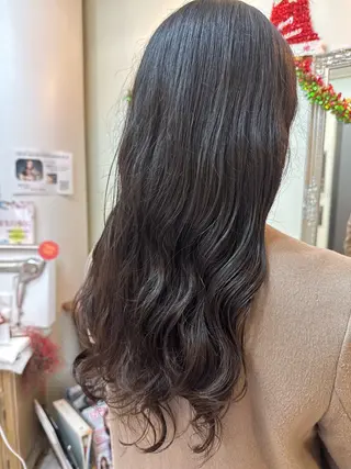ロング カラー パーマ ママ美容師🧸谷山 潮音/ReFa取扱店のヘアスタイル