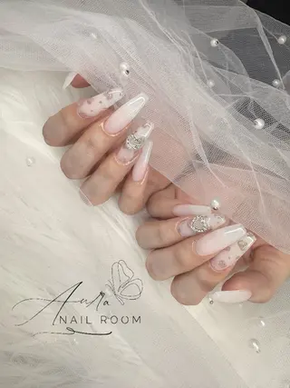 ネイル Aura nail room所属・Lu naのネイルデザイン