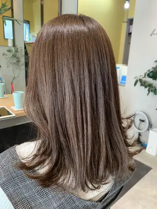 セミロング カラー hub hair レイヤー/透明感のヘアスタイル