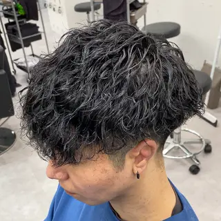 ショート パーマ メンズ メンズ特化LIBER 石川玲央のヘアスタイル