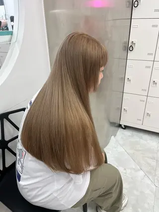 ロング ❤︎ワンホンガーリー なハイトーンヘア❤︎のヘアスタイル