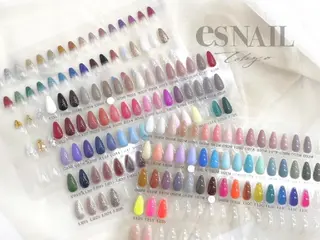 ネイル esNAIL新宿西口店所属・本田 きょうかのネイルデザイン