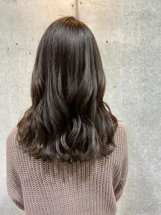 セミロング カラー 暗髪/艶髪/Ono .のヘアスタイル
