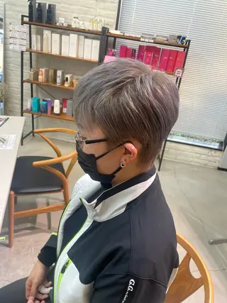 ショート UNITED  BEAUTY KANAZAWA所属・テラダ ユウシン西金沢のヘアスタイル