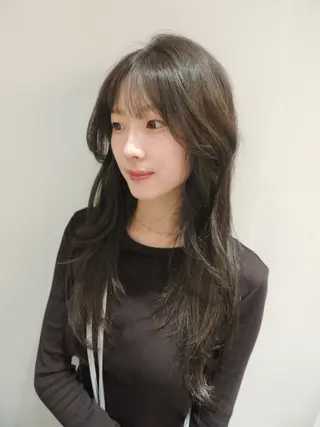 ロング カラー noya karinのヘアスタイル