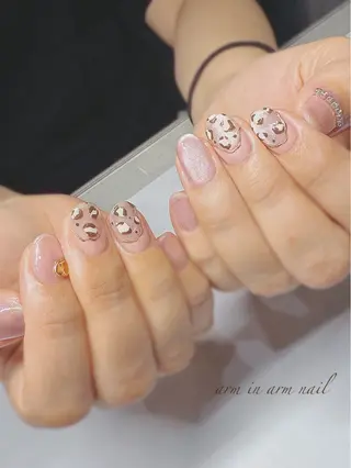 ネイル arm in arm ︎✿Yamamotoのマツエク・マツパデザイン