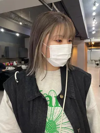 ミディアム 倉辻 香奈子のヘアスタイル