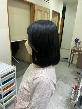 ミディアム COQOO ORGANIC所属・三宅 瑠偉のヘアスタイル