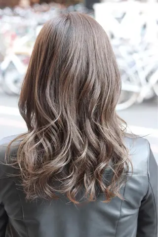 セミロング カラー ヘアアレンジ Recess hair所属・川内 政人のヘアスタイル