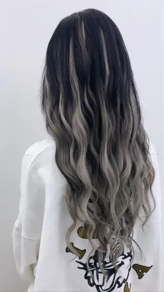 ロング カラー Rover ローバーのヘアスタイル