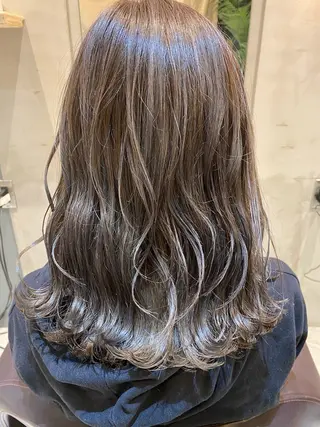 ミディアム カラー AUBE hair ales福岡平尾店所属・塚本 昂のヘアスタイル