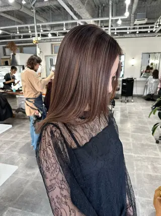 ミディアム カラー 篠崎 佑季のヘアスタイル