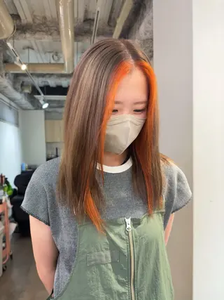 セミロング カラー レイヤー/顔周り /いいぬまみかのヘアスタイル