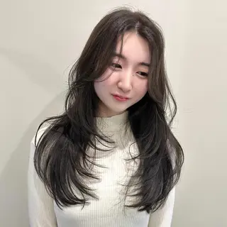 ロング 🌹ハッシュカット、 レイヤー韓国ヘア🌹のヘアスタイル
