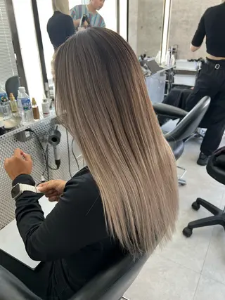 ロング アンナ🦋海外ヘア バレイヤージュのヘアスタイル