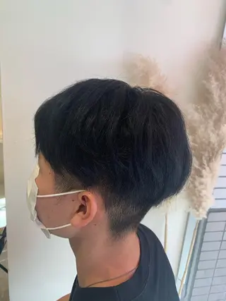 ショート カラー メンズ 遊佐 瑞紀のヘアスタイル