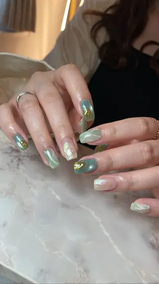 ネイル Ami 🦥のネイルデザイン