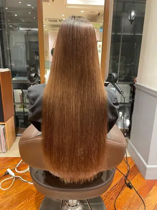 ロング カットモデル ヨネダのヘアスタイル