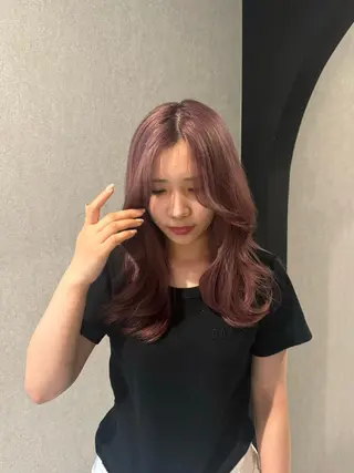 ロング カラー ヘアアレンジ オノ フウカのヘアスタイル
