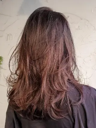 カラー ロング フリーランス所属・韓国ヘア レイヤー くびれヘアMATSUのヘアスタイル