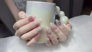 セミロング 戸井田 静香のネイルデザイン