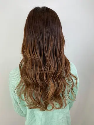 カラー デザインカラー Lienのヘアスタイル