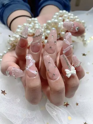 ネイル ENsalon AKIRAのネイルデザイン