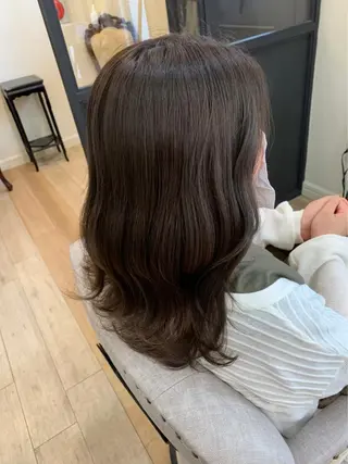 ミディアム 片平 帆香のヘアスタイル