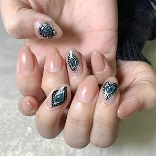 ネイル atelier　FIORITURA所属・FIORITURA aiのネイルデザイン