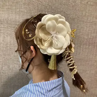 ミディアム ヘアアレンジ EARTH中島 秋桜久のヘアスタイル