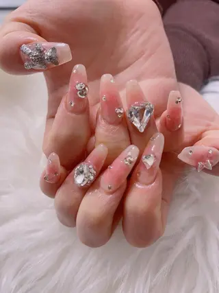 ネイル 菲菲ネイルサロン所属・FF フィフィネイルサロンのネイルデザイン