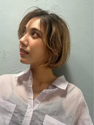 ショート カラー ショート/ボブ/透明 感カラー/高橋あみのヘアスタイル