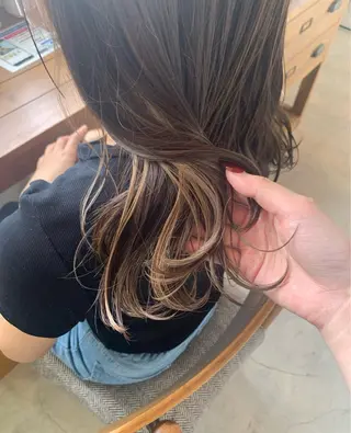 ロング カラー 中西 未有のヘアスタイル