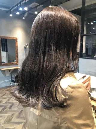 ロング カラー 遠藤 眞実のヘアスタイル