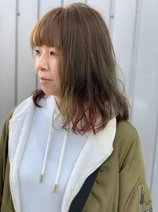 セミロング カラー パーマ 高橋 春菜のヘアスタイル