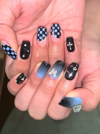 ネイル NES NAIL所属・さゆり￤推しキャラ ￤ロングネイル🩷のネイルデザイン