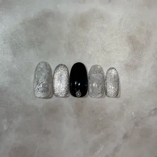 ネイル 🩶 hanaのネイルデザイン