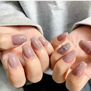 ネイル 宮澤 朱里のネイルデザイン