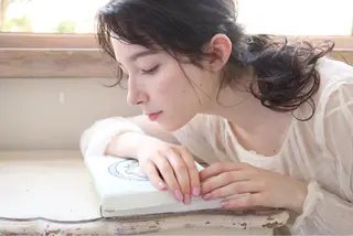 カラー ネイル マツエク・マツパ 原 麻耶のヘアスタイル