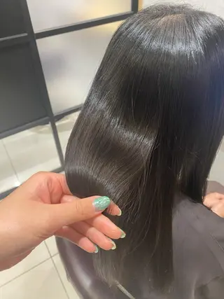ロング ヤマグチ ナツキのヘアスタイル