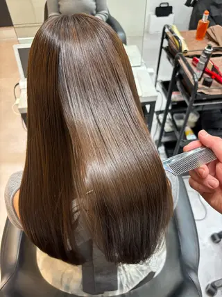 ロング 髪質改善特化美容師 久万祐人のヘアスタイル