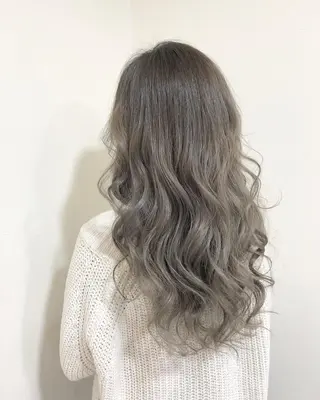 ロング ヤマグチ ヒカルのヘアスタイル