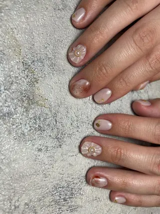 ネイル Ami 🦥のネイルデザイン