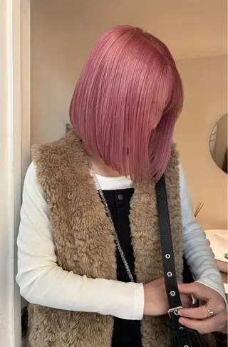 カラー yukie/ ブリーチカラーのヘアスタイル