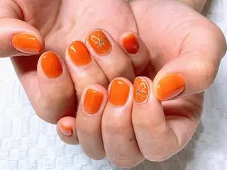 ネイル THECOLORS所属・近貞 莉奈のネイルデザイン