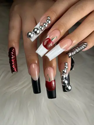 ネイル Nail Salon L'arc所属・💊大阪/心斎橋 moni🧠のネイルデザイン