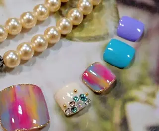 カラー ネイル 艶々の美爪を〜 【リリアーナ】のネイルデザイン