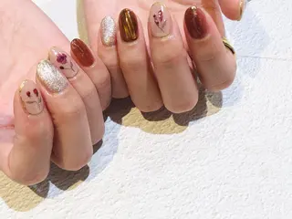 ネイル 舞田 苑香のネイルデザイン