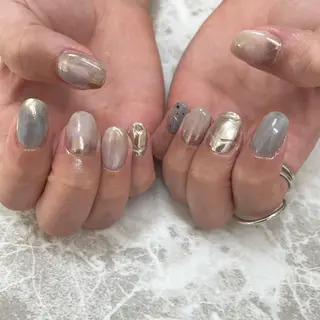 ネイル essence所属・pétit maakoのネイルデザイン